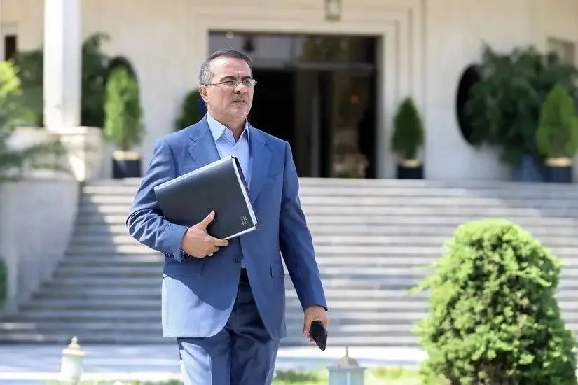 دستگاه‌های اجرایی موازی و غیر ضرور را حذف می‌کنیم 