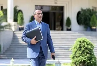 دستگاه‌های اجرایی موازی و غیر ضرور را حذف می‌کنیم 