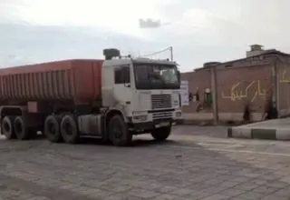توقیف تریلی با راننده ۱۳ ساله!