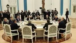 عارف در کرملین با پوتین دیدار کرد