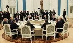 عارف در کرملین با پوتین دیدار کرد