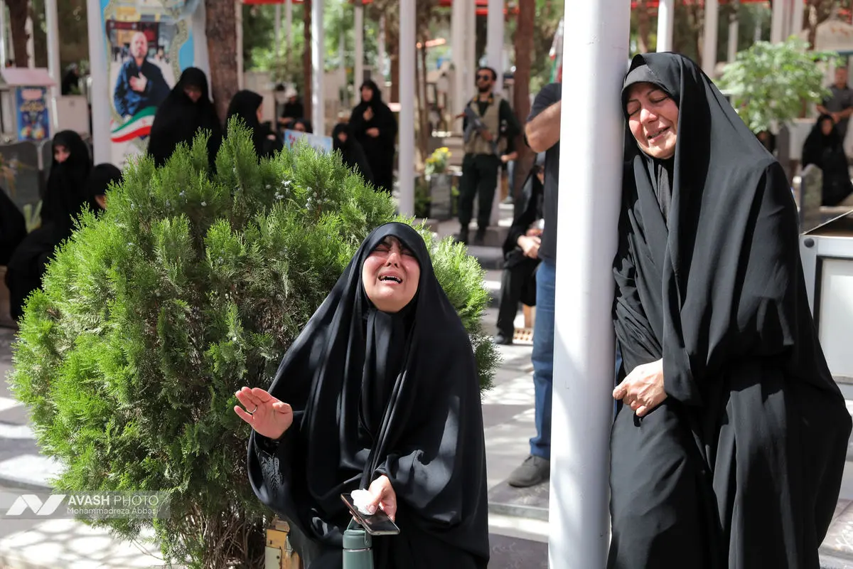 مراسم تشییع پیکر سردار حاجی زاده