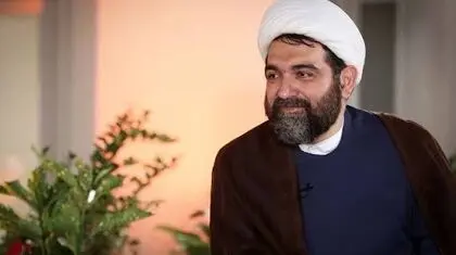 رهبری از مسئولان انتظار اعتماد به نفس و خودباوری داشتند/ در رفتار رهبر شهید نشانی از شتاب‌زدگی ندیدم