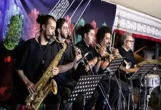 شروه‌خوانی در خیمه هنر