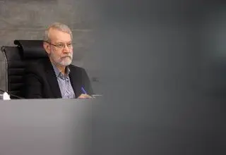 نامه ۶ بندی مهم علی لاریجانی: جز در موارد نادر هیچ یک از دولت‌های اسلامی به کمک ملت ایران نیامده‌اند؟