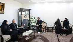 پزشکیان به منزل شهید آیت‌الله آل‌هاشم رفت 