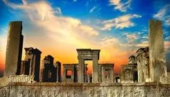 هیچ‌گونه تهدیدی متوجه حریم تخت‌جمشید نیست