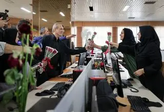 پزشکیان:اگر سال ۱۴۰۱  را با سال ۱۴۰۴ مقایسه کنید، می‌بینید که فضای شعارها تغییرات بنیادین داشته است