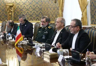 پزشکیان: اعتقاد دارم که اگر اختلافات خود را مدیریت کنیم، می‌توانیم با سهولت بر مشکلات منطقه غلبه کنیم