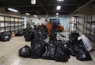 کشف مواد اشتعال‌زا و مشروبات الکلی از یک پارکینگ عمومی