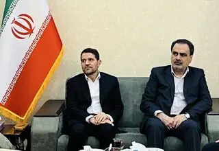 بررسی تامین خوراک پتروشیمی‌ها در نشست معاون وزیر نفت با مدیرعامل شرکت ملی صنایع پتروشیمی