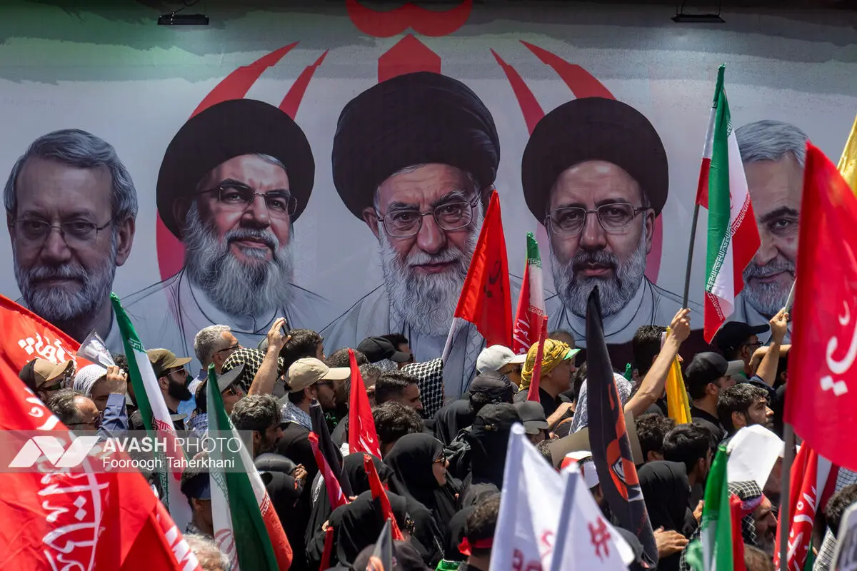 مراسم تشییع پیکر مطهر رهبر شهید انقلاب در تهران - ۴