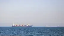 ادعای سنتکام: تنگه هرمز همچنان باز است