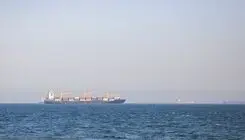 ادعای سنتکام: تنگه هرمز همچنان باز است