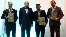 قالیباف نشان "سمت درست تاریخ" را به چند مقام ونزوئلایی اهدا کرد