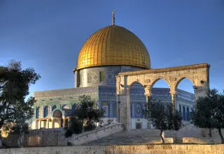 یورش صدها شهرک‌نشین به مسجد الاقصی در سالروز اشغال فلسطین