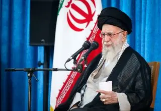 رهبر انقلاب: هرگونه ورود نظامی آمریکا بدون تردید با صدمه جبران‌ناپذیر همراه خواهد بود