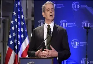 تحریم جدید آمریکا علیه تهران؛ هر کشوری سوخت هواپیماهای ایران را تأمین کند، تحریم می‌شود