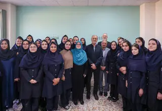 رئیس‌جمهور: جامعه ایران نباید از کشورهای پیشرفته عقب بماند