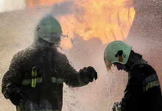 حریق تانکر سوخت‌رسان در انبار نفت ری مهار شد