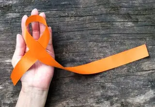 پشت پرده رنج بیماران ام‌اس در ایران از بازار سیاه دارو تا درمان‌های کاذب خرافی