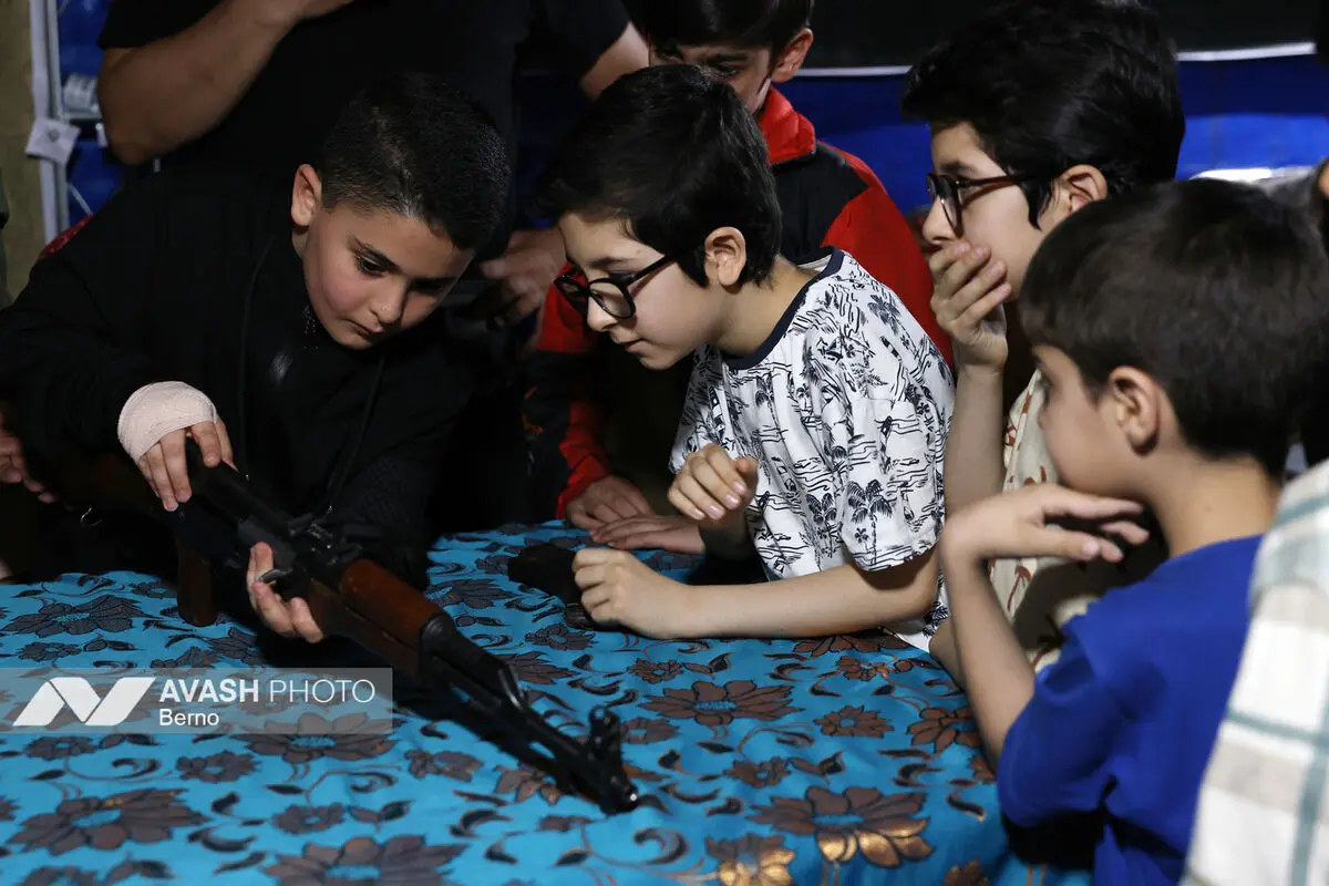 آموزش کار با سلاح در میدان ونک تهران