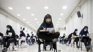 چالش تقویم آموزشی/ دوئل دانش‌آموزان و «آموزش و پرورش» بر سر تعویق امتحانات نهایی