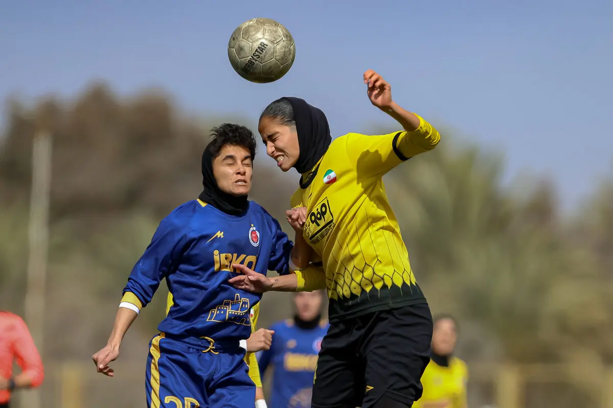 فوتبال زنان، خاتون بم و سپاهان