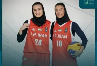 واکنش دختران بسکتبال ایران به برد مقابل مصر 