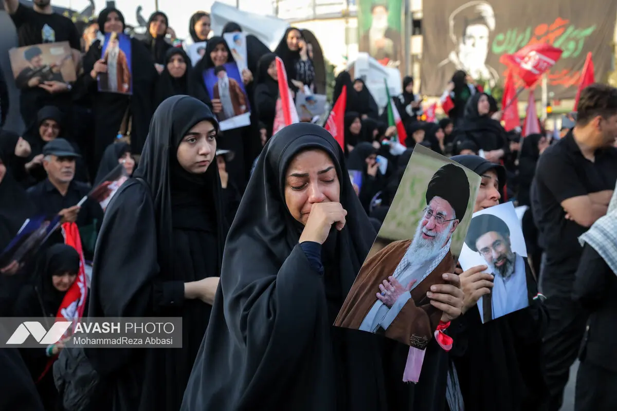 مراسم تشییع پیکر مطهر رهبر شهید انقلاب در تهران - ۱