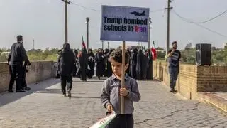 اعلام دلیل فعالیت پدافند در تهران و البرز/ عراقچی: آمریکا بین آتش‌بس و تداوم جنگ از طریق اسرائیل انتخاب کند/ اعلام شرط ایران برای حضور در مذاکرات اسلام آباد با آمریکا + فیلم و عکس