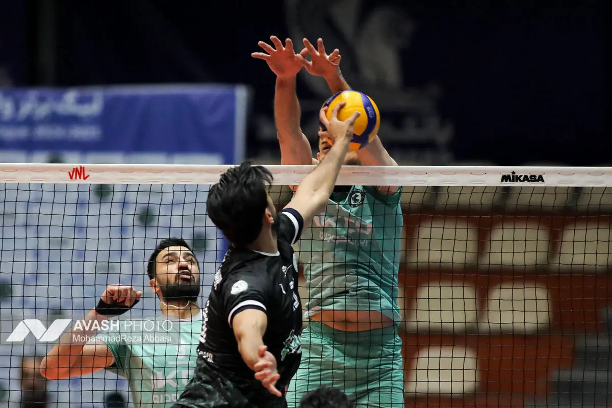 دیدار تیم های والیبال پیکان تهران و رازین پلیمر