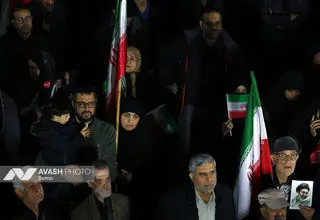 یک کارشناس مسائل دینی: برخی بی‌حجاب‌ها که در تجمعات شبانه حضور دارند، نفوذی هستند