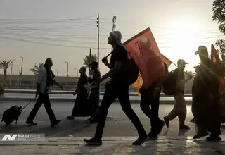 قدم قدم با یه علم...
