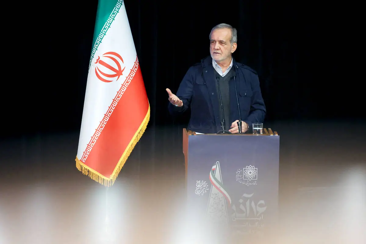 180 دقیقه سخنان صریح دانشجویان با رئیس‌جمهور 