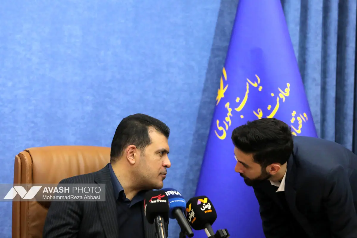 نشست خبری معاونت علمی، فناوری و اقتصاد دانش‌بنیان ریاست‌جمهوری