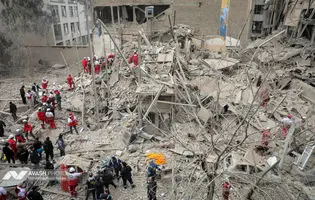 محمدباقر ذوالقدر جایگزین شهید لاریجانی در شورای عالی امنیت ملی/ تمایل پاکستان برای میزبانی مذاکرات/ شهادت ۶۳۶ نفر در مجموع ۴۳۰ حمله به تهران + فیلم و عکس