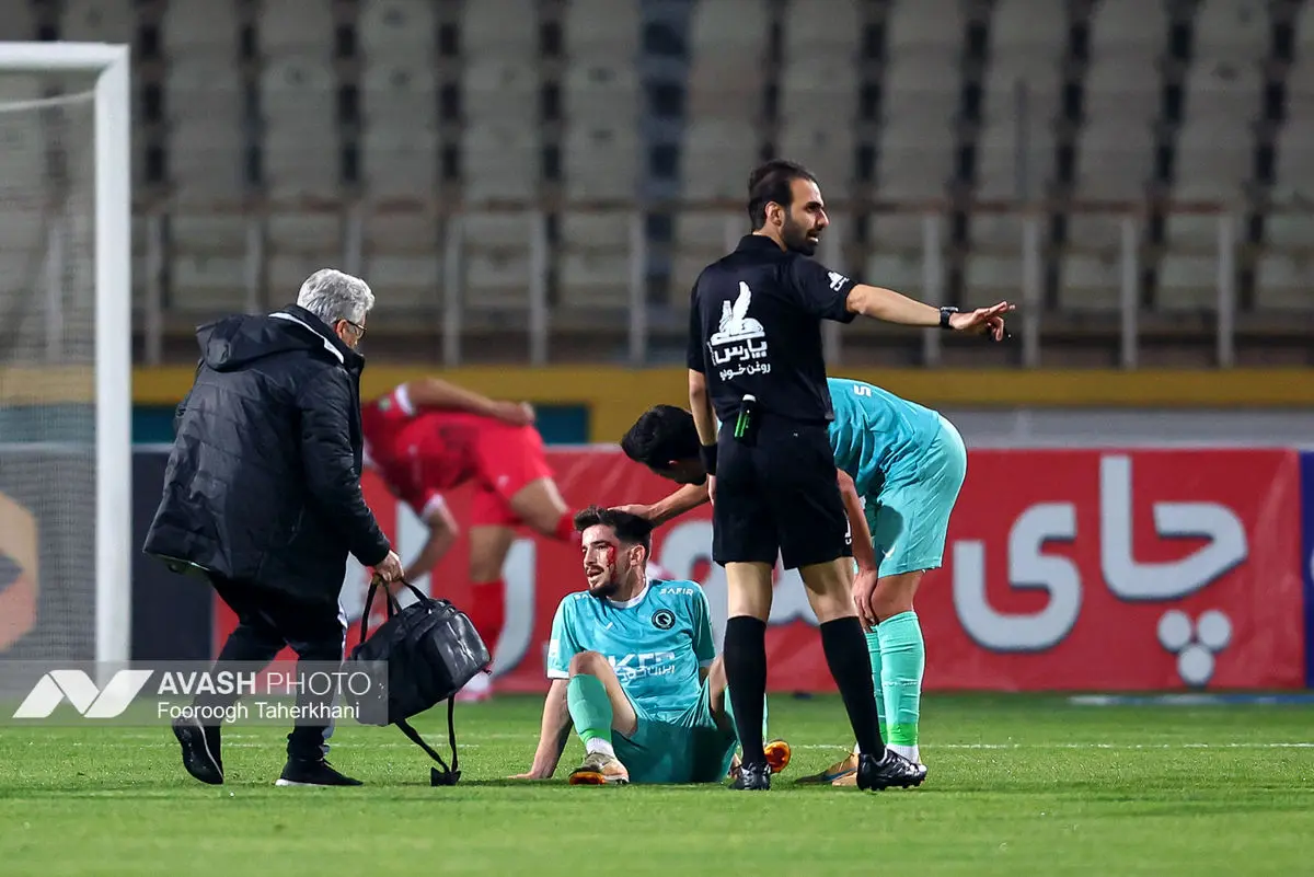 لیگ برتر فوتبال - پیکان و پرسپولیس