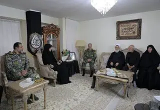 فرمانده ارتش: شهید بوستان‌افروز نماد ایثار در نبرد با صهیونیست
