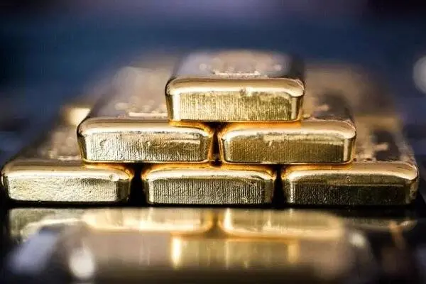 کاهش ۰.۸۶ درصدی طلا در معاملات جهانی 