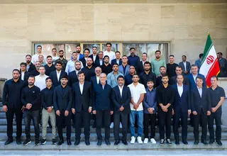 رئیس‌جمهور: دنیا ما را تحت فشار قرار داده تا تسلیم شویم اما تسلیم شدن در وجود ما نیست