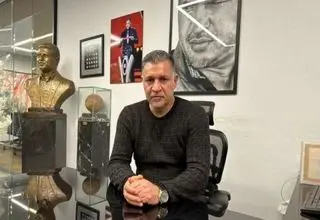 جنجالی که همراهی علی دایی با ساسی مانکن به پا کرد +عکس