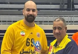 سرپوشی بهترین بازیکن ایران - استرالیا شد