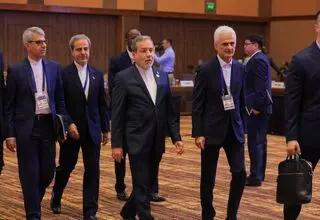 عراقچی: بازگشت قطعنامه‌های لغو شده شورای امنیت قانونی نیست