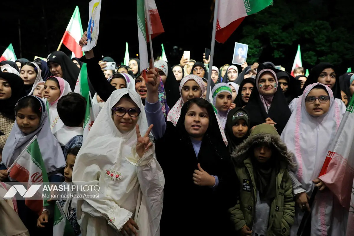اجتماع دختران کشور دوست