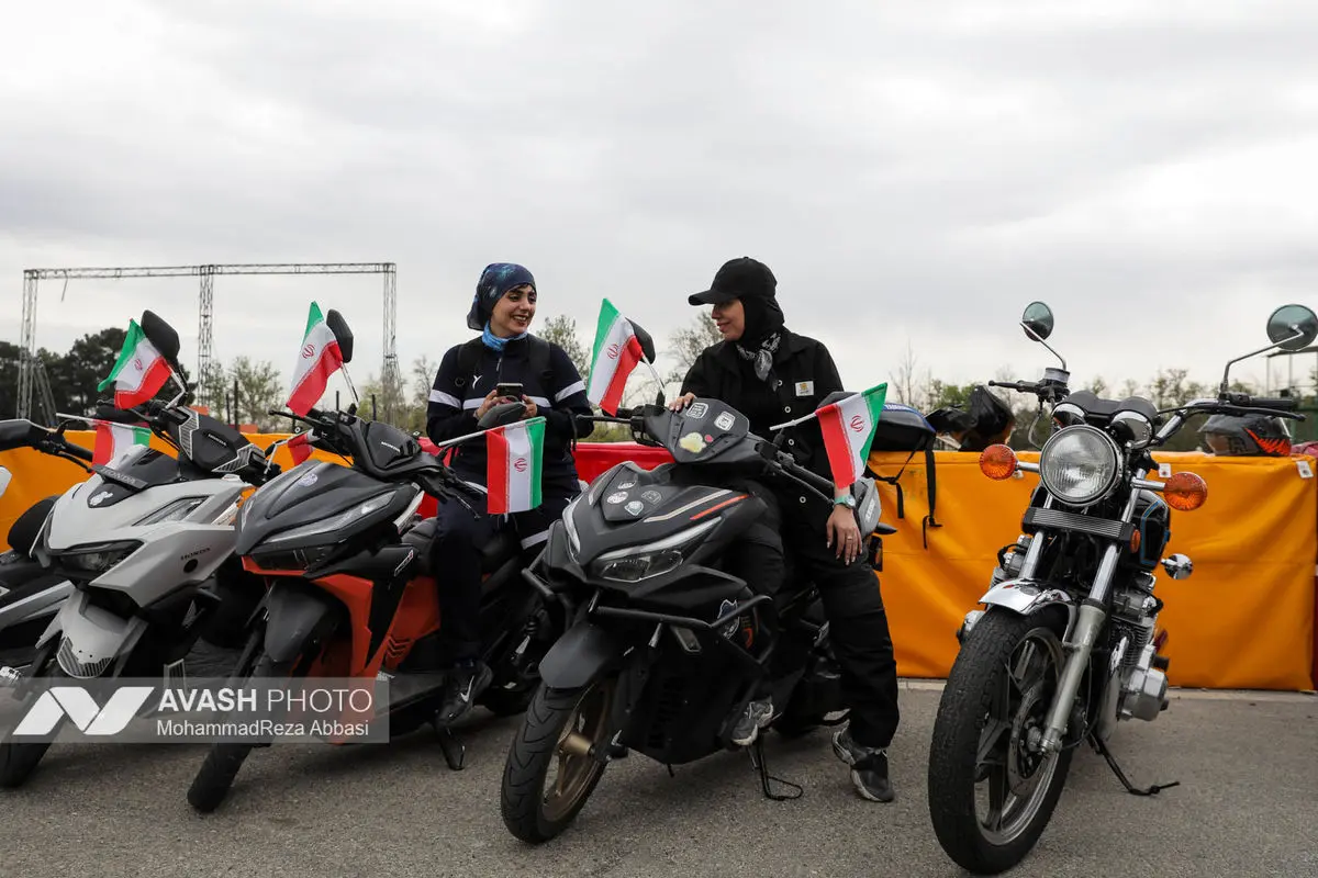 گردهمایی خودرویی و موتوری 