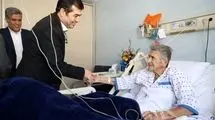 عیادت وزیر ورزش از مدافع سابق فوتبال ایران