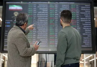 رشد قابل توجه شاخص بورس در ۱۵ اردیبهشت ۱۴۰۴ | بازگشت امید به بازار سرمایه