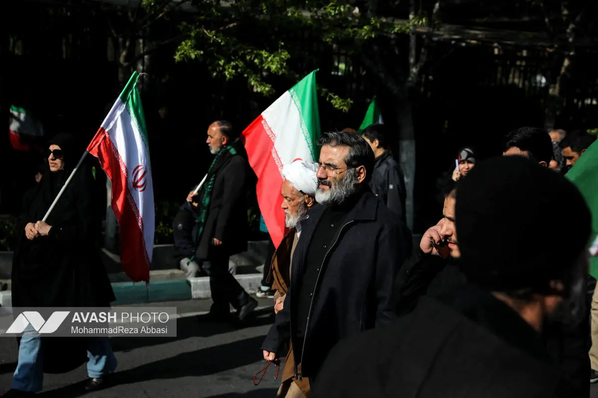 تشییع پیکر دریابان شهید «علیرضا تنگسیری» و جمعی از شهدای والامقام