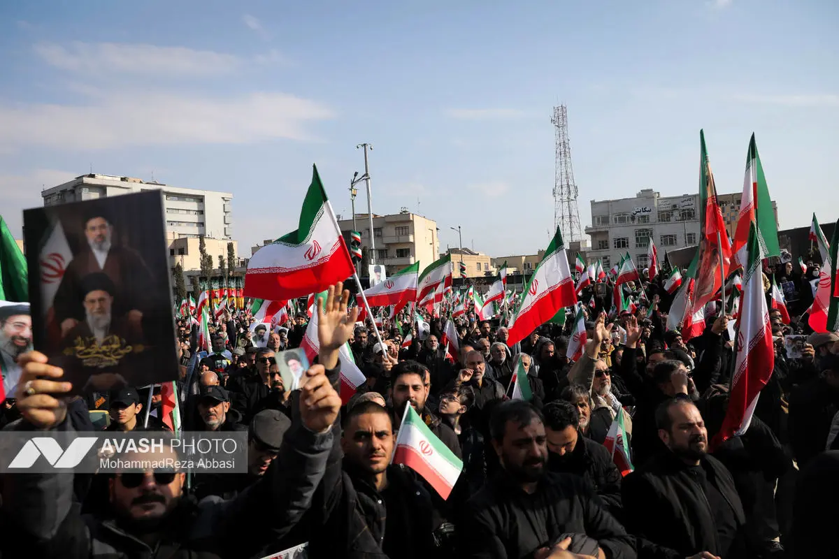 مراسم بیعت با سومین رهبر انقلاب اسلامی در تهران